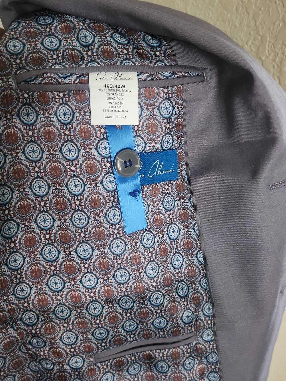 Men's Light Gray Two-Button Blazer with Patterned Lining
